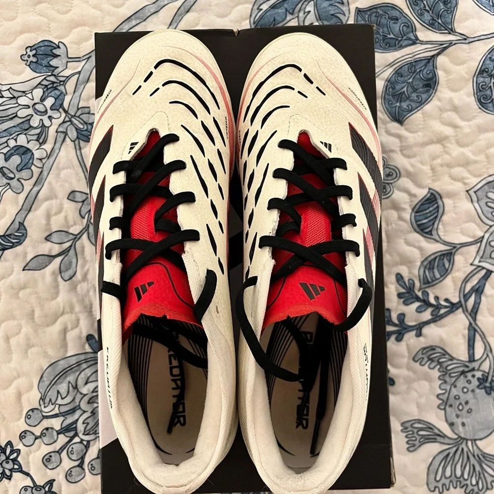 Adidas Predator Pro Turf Cleats - Picture 5 of 6